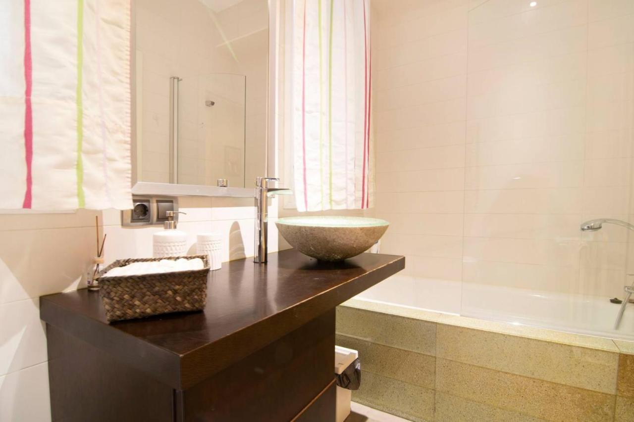 Cozy Apartment Near San Miguel Market By Batuecas มาดริด ภายนอก รูปภาพ