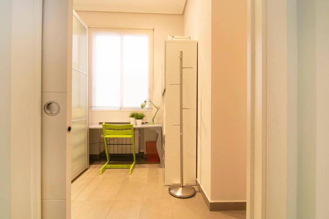 Cozy Apartment Near San Miguel Market By Batuecas มาดริด ภายนอก รูปภาพ